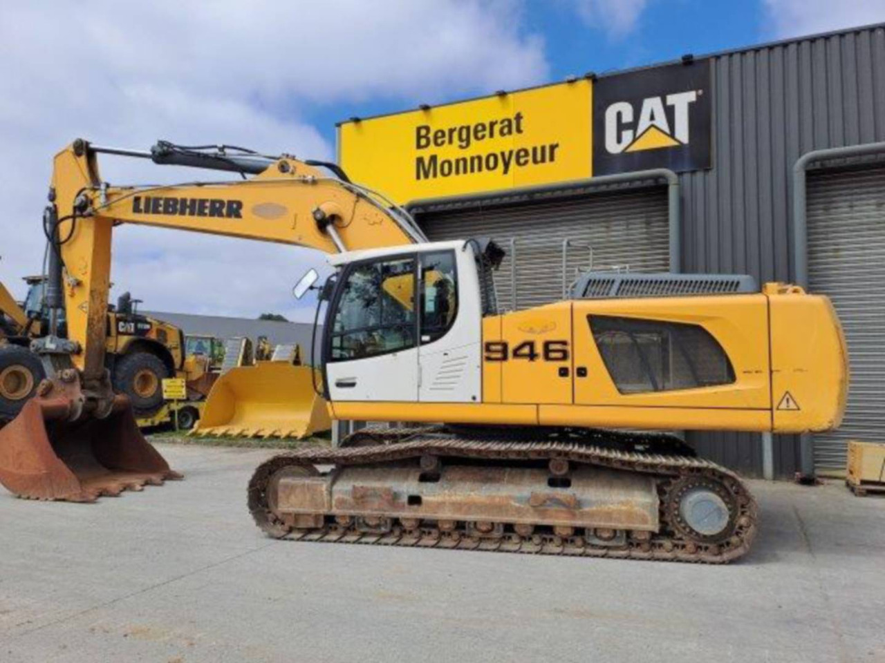 LIEBHERR R946 - Rupsgraafmachine: afbeelding 4 LIEBHERR R946 - Rupsgraafmachine: afbeelding 4