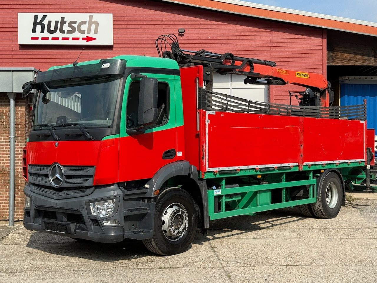 Mercedes-Benz Antos 1832L mit Palfinger PK 12001L Heckkran - Vrachtwagen met open laadbak, Kraanwagen: afbeelding 3 Mercedes-Benz Antos 1832L mit Palfinger PK 12001L Heckkran - Vrachtwagen met open laadbak, Kraanwagen: afbeelding 3
