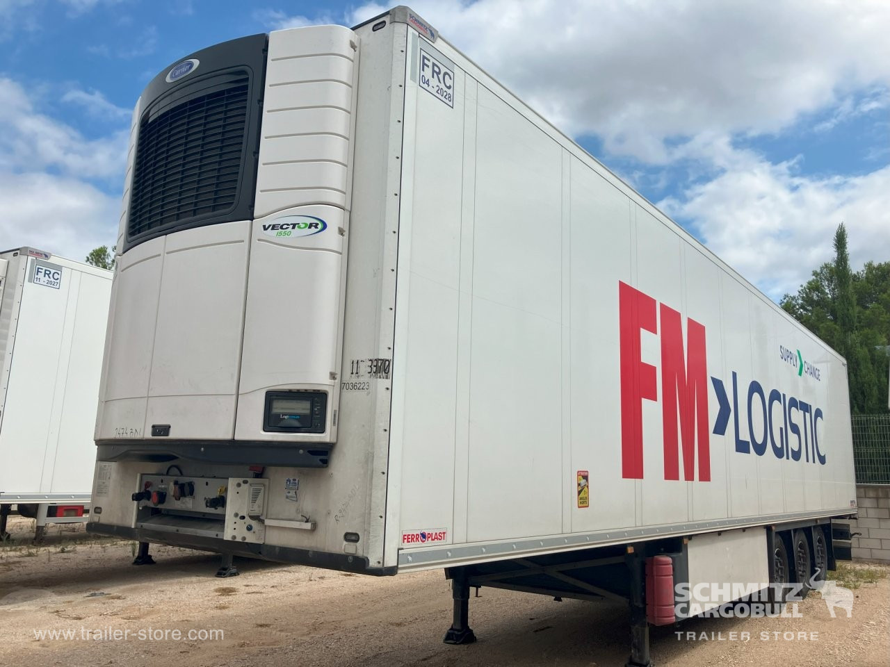 SCHMITZ Semiremolque Frigo Standard Double deck - Isotherm oplegger: afbeelding 1 SCHMITZ Semiremolque Frigo Standard Double deck - Isotherm oplegger: afbeelding 1