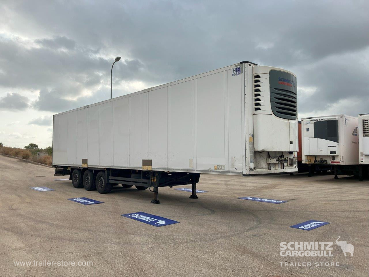 SCHMITZ Semiremolque Frigo Standard - Isotherm oplegger: afbeelding 2 SCHMITZ Semiremolque Frigo Standard - Isotherm oplegger: afbeelding 2