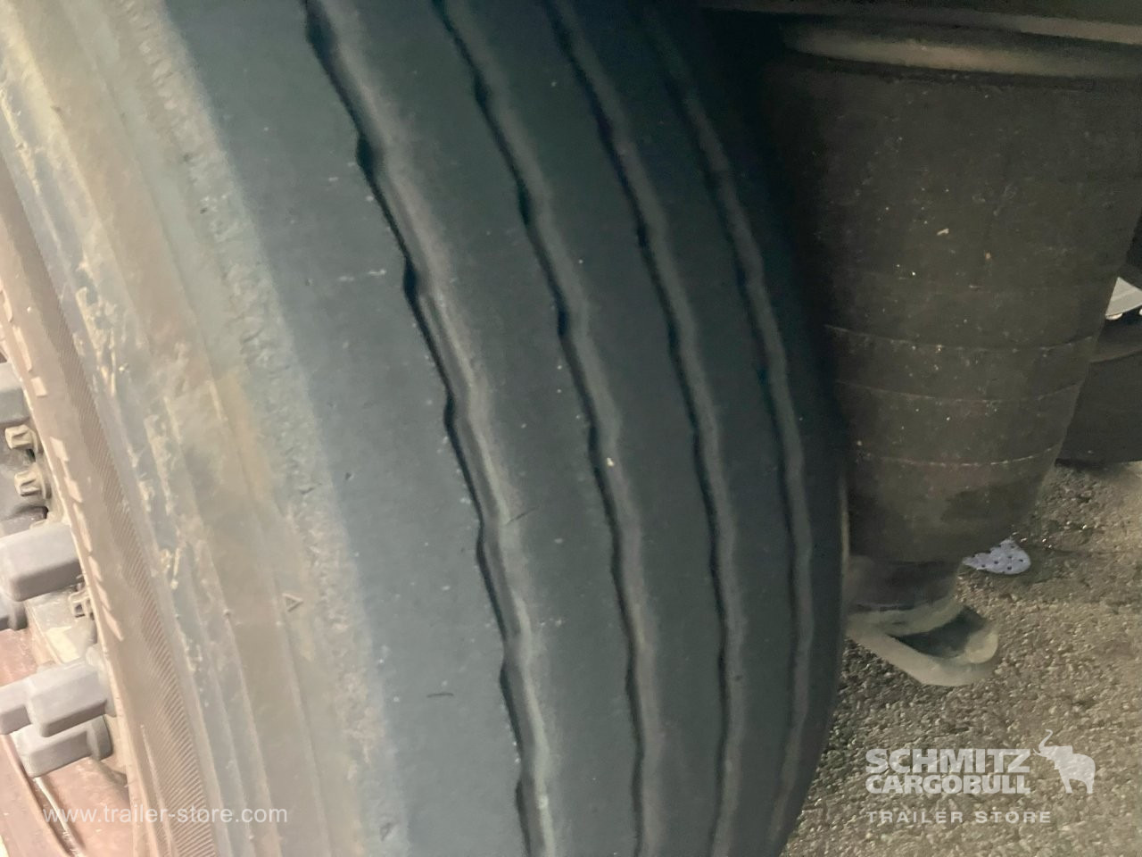 SCHMITZ Semiremolque Frigo Standard - Isotherm oplegger: afbeelding 4 SCHMITZ Semiremolque Frigo Standard - Isotherm oplegger: afbeelding 4