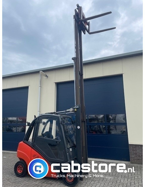 Linde H25D Forklift - Heftruck - Bouwjaar 2011 - Roterende vorkenklem - Freelift - Lifthoogte 480 cm - Diesel heftruck: afbeelding 5 Linde H25D Forklift - Heftruck - Bouwjaar 2011 - Roterende vorkenklem - Freelift - Lifthoogte 480 cm - Diesel heftruck: afbeelding 5