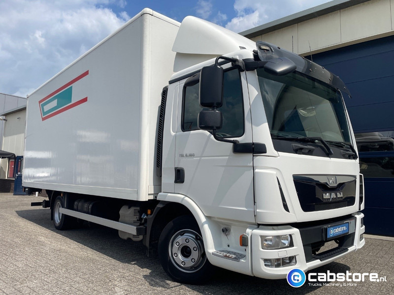 MAN TGL 8.180 4X2 BL Euro 6 - Bakwagen - Bouwjaar 2014 - Laadklep - 3 zitplaatsen - Km 432.134 - Bakwagen: afbeelding 1 MAN TGL 8.180 4X2 BL Euro 6 - Bakwagen - Bouwjaar 2014 - Laadklep - 3 zitplaatsen - Km 432.134 - Bakwagen: afbeelding 1