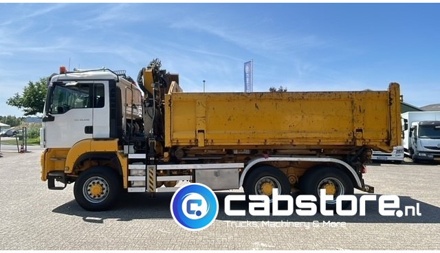 MAN TGS 26.440 6X6 BB EEV MAN TGS 26.440 Euro 5 EEV - 6X6 - Laadkraan - Kipper - Kabelsysteem - Bouwjaar 2010 - Km 657.509 - APK tot 22-11-2025 !! - Kipper vrachtwagen, Kraanwagen: afbeelding 4 MAN TGS 26.440 6X6 BB EEV MAN TGS 26.440 Euro 5 EEV - 6X6 - Laadkraan - Kipper - Kabelsysteem - Bouwjaar 2010 - Km 657.509 - APK tot 22-11-2025 !! - Kipper vrachtwagen, Kraanwagen: afbeelding 4