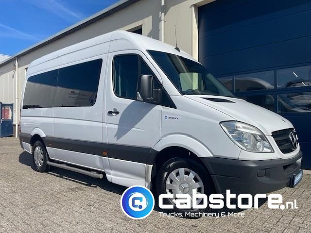 Mercedes-Benz SPRINTER 211 CDI - L2/H2- Automatische versnellingsbak - 9 Persoons - Bouwjaar 2009 - APK tot 17-01-2026 ! - Side bars - Privacy glas - Airco - Minibus, Personenvervoer: afbeelding 1 Mercedes-Benz SPRINTER 211 CDI - L2/H2- Automatische versnellingsbak - 9 Persoons - Bouwjaar 2009 - APK tot 17-01-2026 ! - Side bars - Privacy glas - Airco - Minibus, Personenvervoer: afbeelding 1