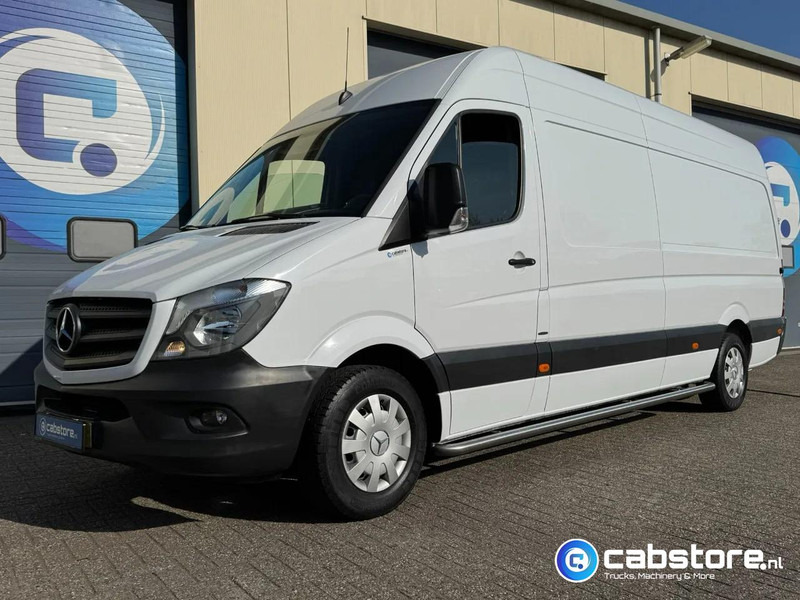 Mercedes-Benz Sprinter 316 CDI L3/H2 316 CDI Euro 5 - L3/H2 - Automaat - Geïntegreerde rijplaten in vloer - Bearlock - Year 2015 - Nieuwe banden - Camperbus - Gesloten bestelwagen: afbeelding 1 Mercedes-Benz Sprinter 316 CDI L3/H2 316 CDI Euro 5 - L3/H2 - Automaat - Geïntegreerde rijplaten in vloer - Bearlock - Year 2015 - Nieuwe banden - Camperbus - Gesloten bestelwagen: afbeelding 1