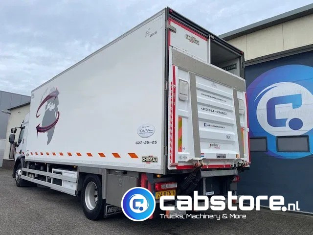 Renault D-19 Wide 4x2 Koelwagen D-19 Wide 4x2 Euro 6 Koelwagen - Kuhlkoffer - Frigo -Thermobox - Year 2015 - CHEREAU BOX - CARRIER Supra 850U - Koelwagen vrachtwagen: afbeelding 3 Renault D-19 Wide 4x2 Koelwagen D-19 Wide 4x2 Euro 6 Koelwagen - Kuhlkoffer - Frigo -Thermobox - Year 2015 - CHEREAU BOX - CARRIER Supra 850U - Koelwagen vrachtwagen: afbeelding 3