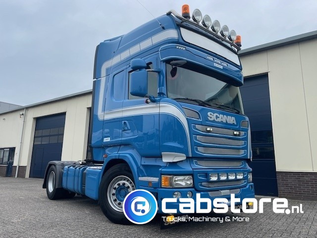 Scania R450 LA4X2MNA Euro 6 Topline Scania R450 LA4X2MNA Euro 6 - Topline - 2 Dieseltanks - Bouwjaar 2015 - Good condition - Trekker: afbeelding 1 Scania R450 LA4X2MNA Euro 6 Topline Scania R450 LA4X2MNA Euro 6 - Topline - 2 Dieseltanks - Bouwjaar 2015 - Good condition - Trekker: afbeelding 1