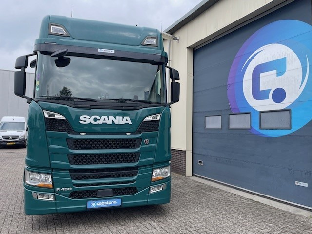 Scania R450 Scania R450 A4X2NA Euro 6 - RETARDER - Highline - Year 2017 - PTO prepared - Km 823.732 - Trekker: afbeelding 5 Scania R450 Scania R450 A4X2NA Euro 6 - RETARDER - Highline - Year 2017 - PTO prepared - Km 823.732 - Trekker: afbeelding 5