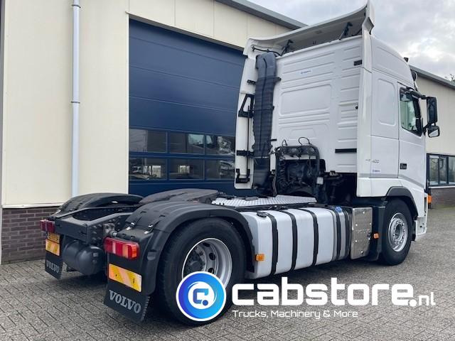 Volvo FH 400 4X2 Euro 5 - VEB+ Brake - Globetrotter - I-Shift - 2 tanks - Bouwjaar 2007 - Km 1.097.798 - Trekker: afbeelding 4 Volvo FH 400 4X2 Euro 5 - VEB+ Brake - Globetrotter - I-Shift - 2 tanks - Bouwjaar 2007 - Km 1.097.798 - Trekker: afbeelding 4