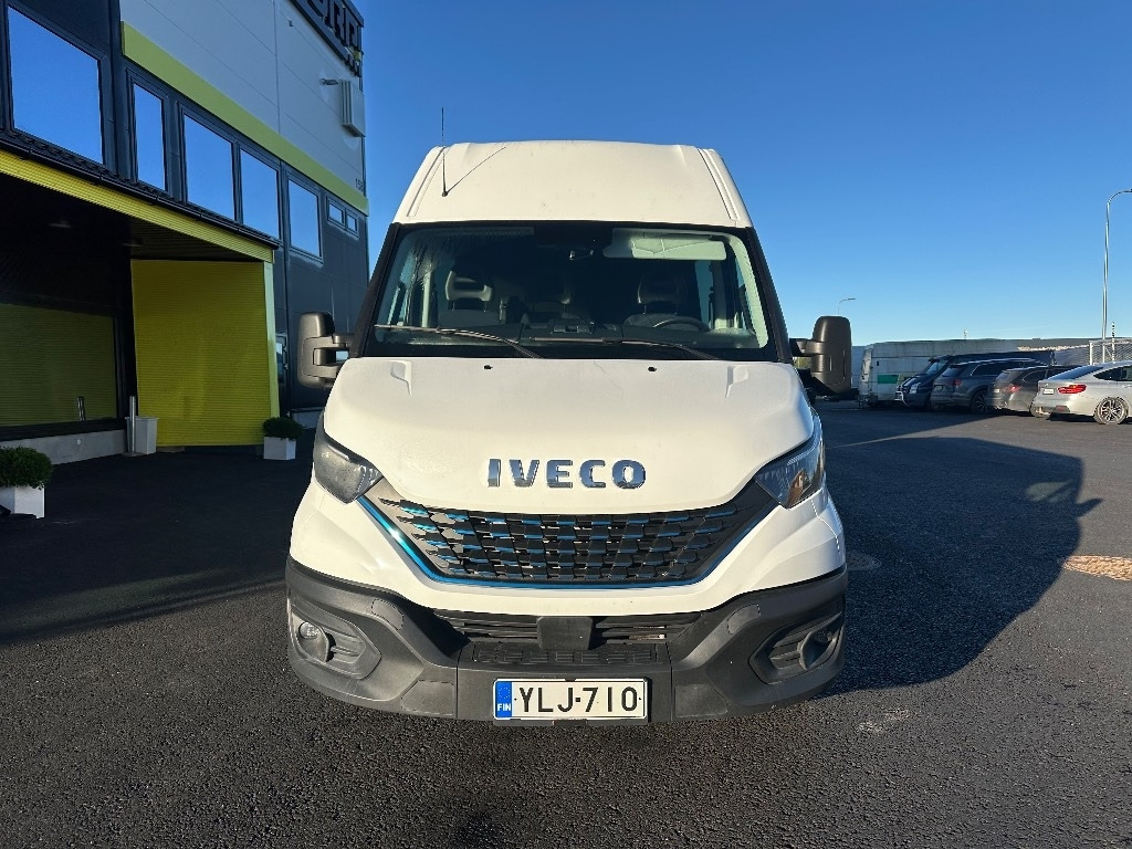 Iveco Daily 35S14 CNG A8 Huom! 6hlö PAKETTIAUTO - Gesloten bestelwagen: afbeelding 2 Iveco Daily 35S14 CNG A8 Huom! 6hlö PAKETTIAUTO - Gesloten bestelwagen: afbeelding 2