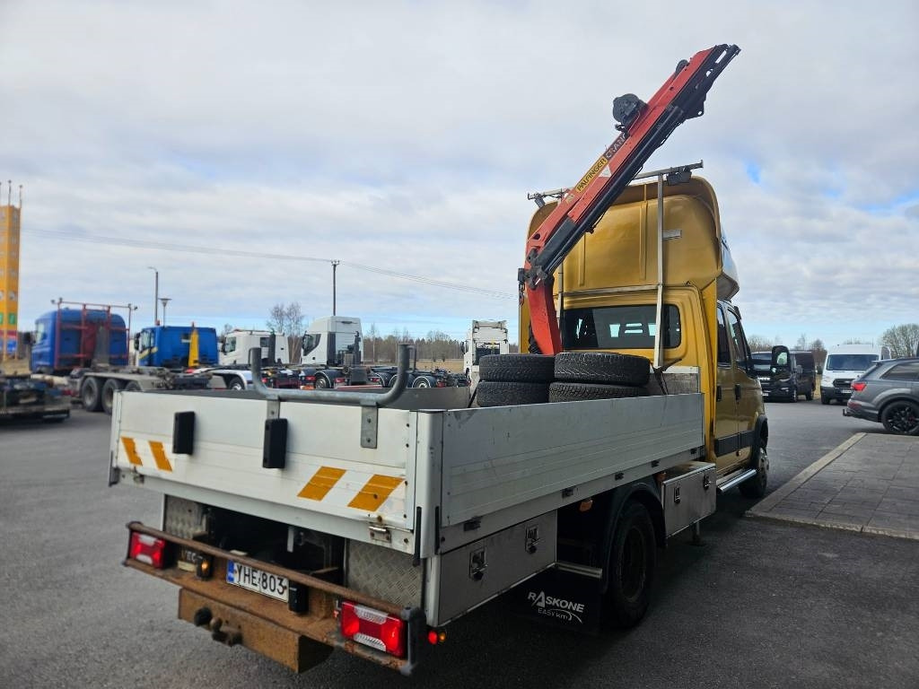 Iveco Daily 65C18 D Palfinger PK3700+ makuuohjaamo - Bestelwagen open laadbak: afbeelding 4 Iveco Daily 65C18 D Palfinger PK3700+ makuuohjaamo - Bestelwagen open laadbak: afbeelding 4