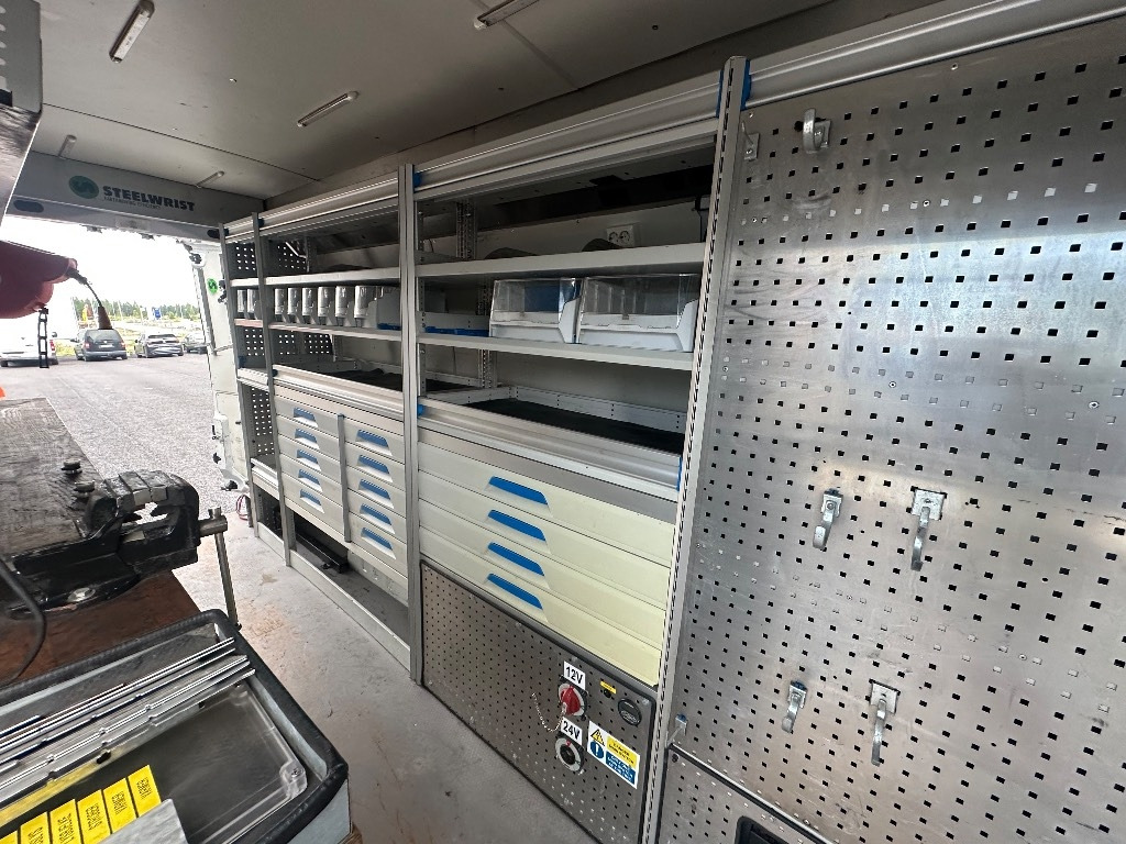 Leasing Renault Master huoltoauto varusteineen Renault Master huoltoauto varusteineen: afbeelding 10 Leasing Renault Master huoltoauto varusteineen Renault Master huoltoauto varusteineen: afbeelding 10