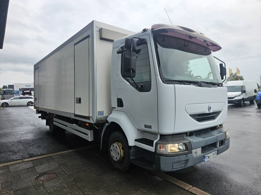 Renault Midlum 220 - Koelwagen vrachtwagen: afbeelding 2 Renault Midlum 220 - Koelwagen vrachtwagen: afbeelding 2