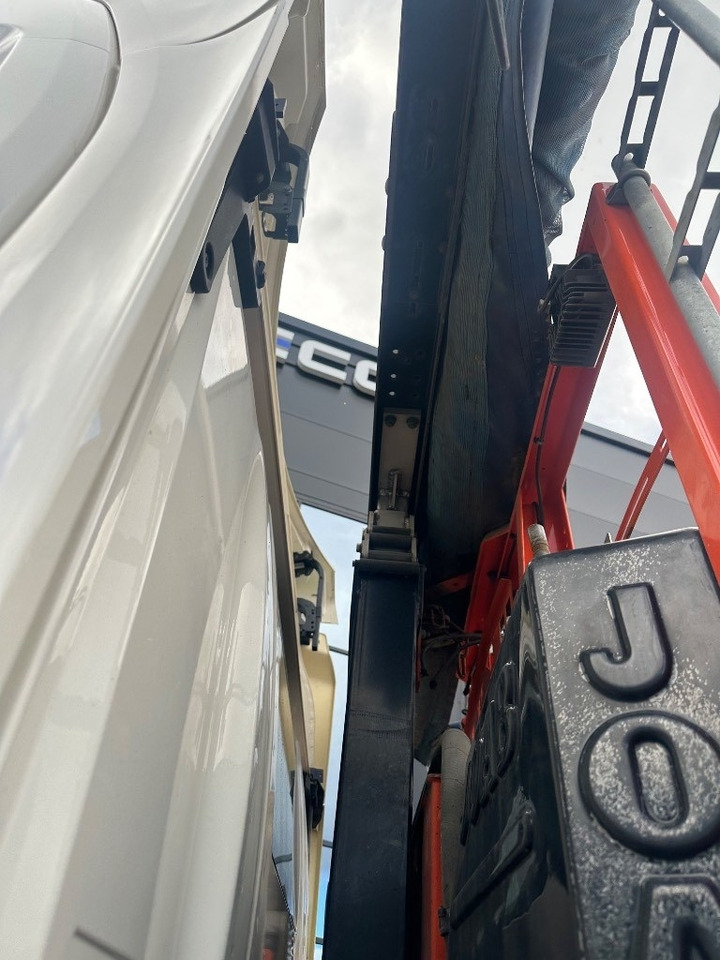 Haakarmsysteem vrachtwagen Scania P 370 6x2*4: afbeelding 11