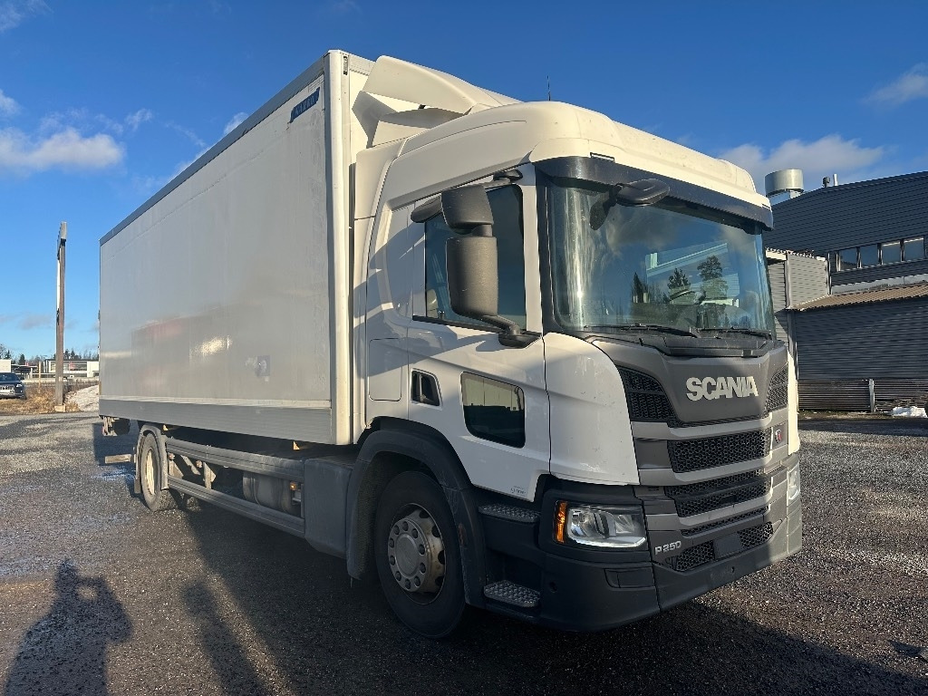 Scania P250 - Bakwagen: afbeelding 2 Scania P250 - Bakwagen: afbeelding 2