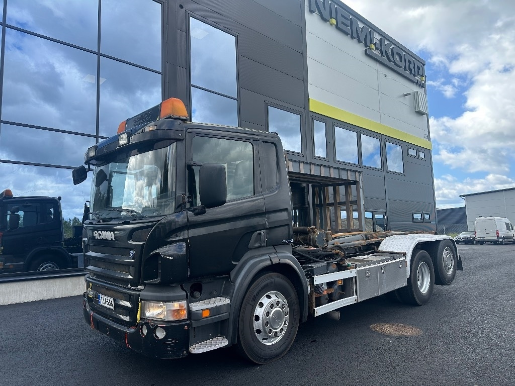 Scania P420 6x2*4 - Haakarmsysteem vrachtwagen: afbeelding 1 Scania P420 6x2*4 - Haakarmsysteem vrachtwagen: afbeelding 1