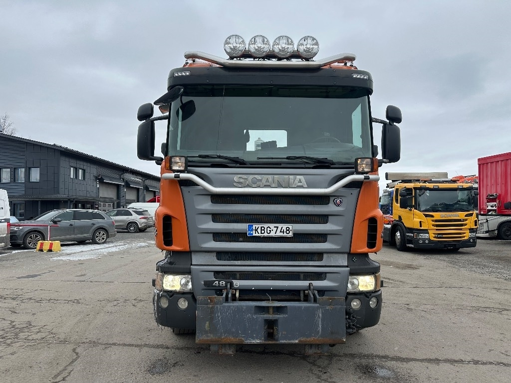 Scania R480 8x4*4 auravarustuksella - Haakarmsysteem vrachtwagen: afbeelding 2 Scania R480 8x4*4 auravarustuksella - Haakarmsysteem vrachtwagen: afbeelding 2