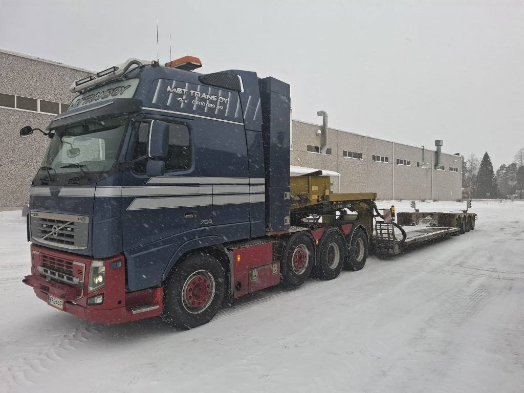 Volvo FH16 700 8x4 XXL GLOBE + Faymonville 4aks kehto - Trekker: afbeelding 1 Volvo FH16 700 8x4 XXL GLOBE + Faymonville 4aks kehto - Trekker: afbeelding 1