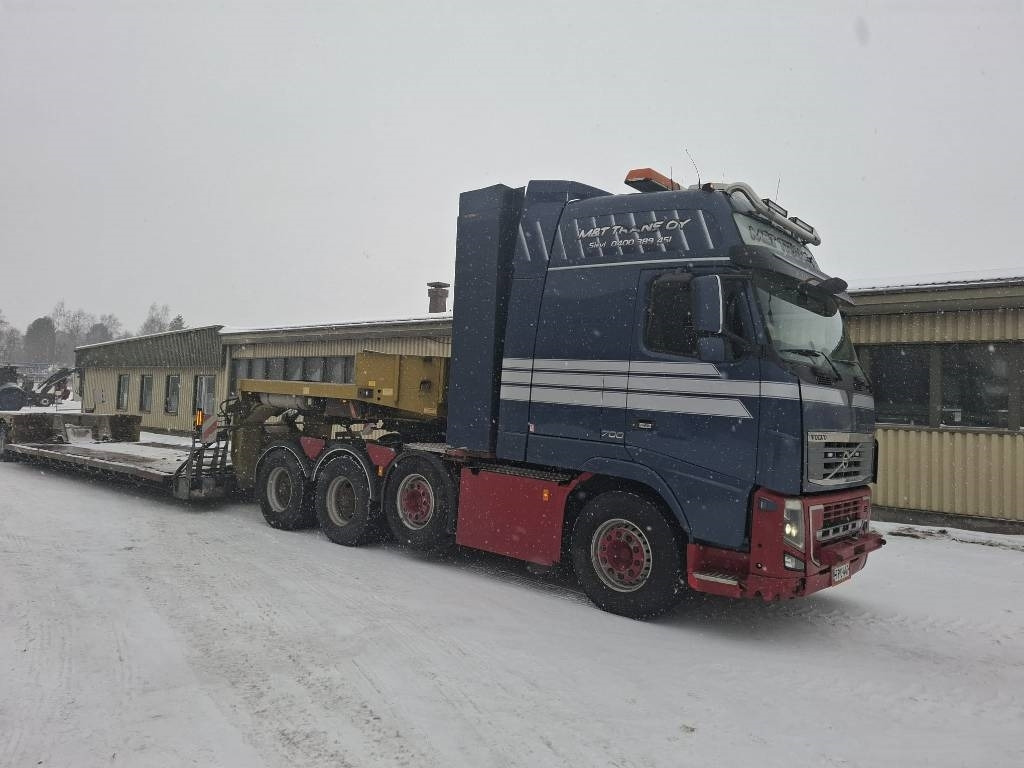 Volvo FH16 700 8x4 XXL GLOBE + Faymonville 4aks kehto - Trekker: afbeelding 3 Volvo FH16 700 8x4 XXL GLOBE + Faymonville 4aks kehto - Trekker: afbeelding 3