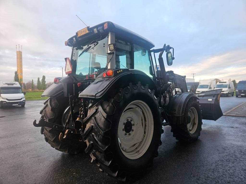 Valtra N121 HT ,53kmh, trukkipiikit, kauha, aura - Tractor: afbeelding 5 Valtra N121 HT ,53kmh, trukkipiikit, kauha, aura - Tractor: afbeelding 5
