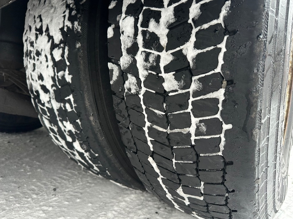 Volvo FH 13 500hv 8x4*4 - Kraanwagen: afbeelding 4 Volvo FH 13 500hv 8x4*4 - Kraanwagen: afbeelding 4