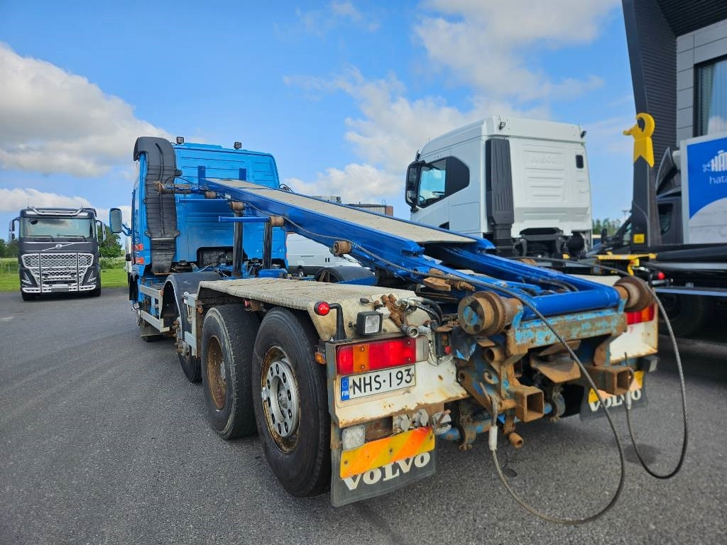 Volvo FM12 420 8x2 - Portaalarmsysteem vrachtwagen: afbeelding 5 Volvo FM12 420 8x2 - Portaalarmsysteem vrachtwagen: afbeelding 5