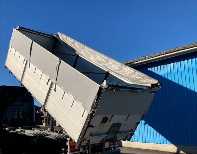 Korn lad - Kipper laadbak: afbeelding 1 Korn lad - Kipper laadbak: afbeelding 1