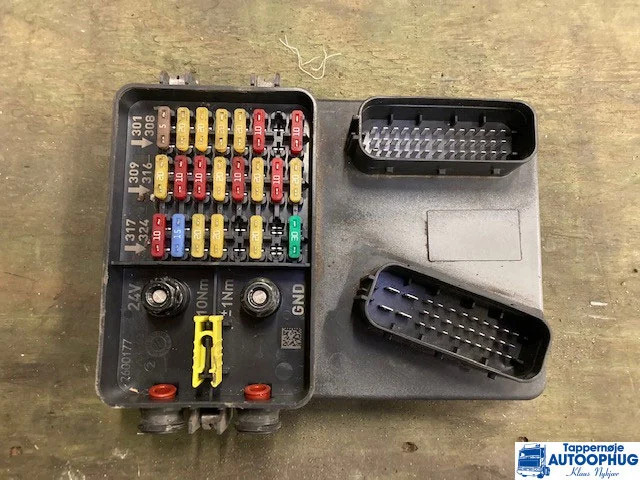 Scania APS Air dryer P/N: 2440300 - Elektrisch systeem voor Vrachtwagen: afbeelding 5 Scania APS Air dryer P/N: 2440300 - Elektrisch systeem voor Vrachtwagen: afbeelding 5