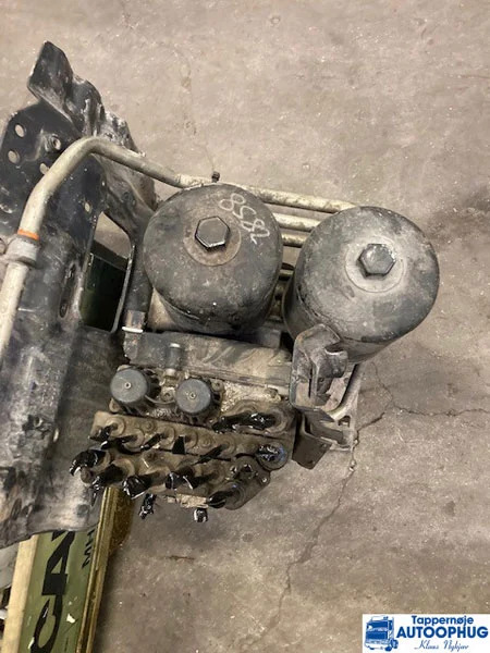 Scania APS Air dryer P/N: 2440300 - Elektrisch systeem voor Vrachtwagen: afbeelding 2 Scania APS Air dryer P/N: 2440300 - Elektrisch systeem voor Vrachtwagen: afbeelding 2