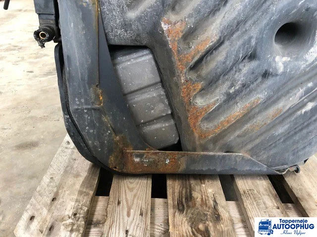 Scania Adblue pumpe Adblue tank P/N: 2141802 – 1884225 - AdBlue Tank voor Vrachtwagen: afbeelding 3 Scania Adblue pumpe Adblue tank P/N: 2141802 – 1884225 - AdBlue Tank voor Vrachtwagen: afbeelding 3