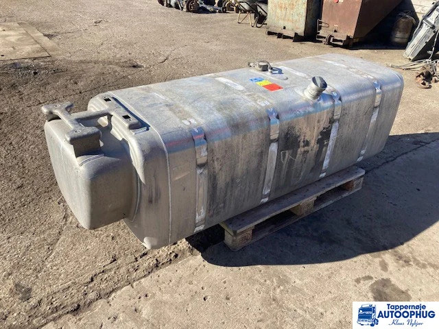 Scania Diesel tank 1000 liter Scania 1896480 - Brandstoftank voor Vrachtwagen: afbeelding 1 Scania Diesel tank 1000 liter Scania 1896480 - Brandstoftank voor Vrachtwagen: afbeelding 1