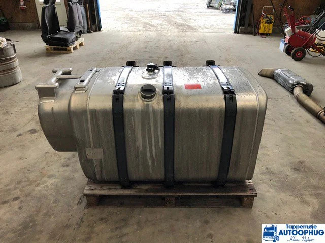 Scania Diesel tank – Fuel tank P/N: 2132702 - Brandstoftank voor Vrachtwagen: afbeelding 1 Scania Diesel tank – Fuel tank P/N: 2132702 - Brandstoftank voor Vrachtwagen: afbeelding 1