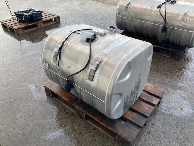 Scania Diesel tank – Scania 2713470 - Brandstoftank voor Vrachtwagen: afbeelding 3 Scania Diesel tank – Scania 2713470 - Brandstoftank voor Vrachtwagen: afbeelding 3