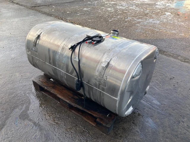 Scania Diesel tank – Scania 2714200 - Brandstoftank voor Vrachtwagen: afbeelding 3 Scania Diesel tank – Scania 2714200 - Brandstoftank voor Vrachtwagen: afbeelding 3