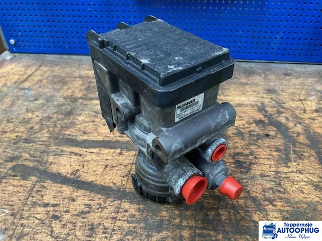 Scania EBS module – Scania 2653379 - Elektrisch systeem voor Vrachtwagen: afbeelding 1 Scania EBS module – Scania 2653379 - Elektrisch systeem voor Vrachtwagen: afbeelding 1