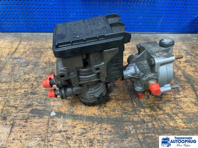 Scania EBS module – Scania 2653379 - Elektrisch systeem voor Vrachtwagen: afbeelding 2 Scania EBS module – Scania 2653379 - Elektrisch systeem voor Vrachtwagen: afbeelding 2