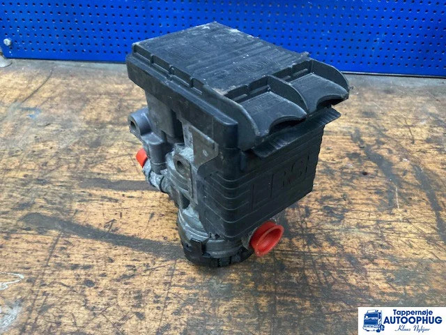 Scania EBS module – Scania 2653379 - Elektrisch systeem voor Vrachtwagen: afbeelding 3 Scania EBS module – Scania 2653379 - Elektrisch systeem voor Vrachtwagen: afbeelding 3