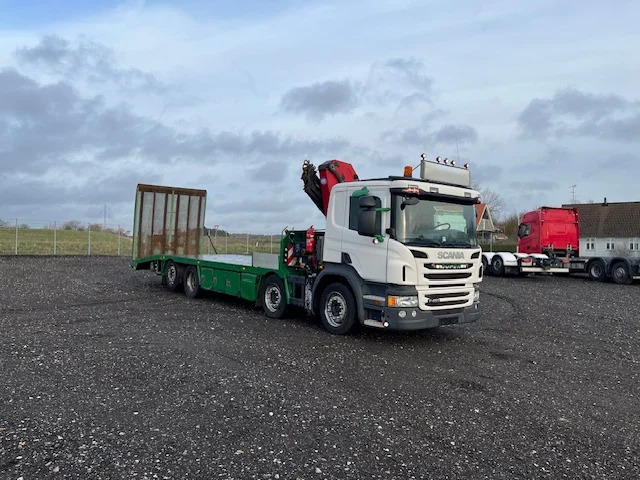 Scania P450 8X2*6 Knæklad + Kran HMF1820 – Machinetransporter - Autovrachtwagen vrachtwagen, Kraanwagen: afbeelding 2 Scania P450 8X2*6 Knæklad + Kran HMF1820 – Machinetransporter - Autovrachtwagen vrachtwagen, Kraanwagen: afbeelding 2
