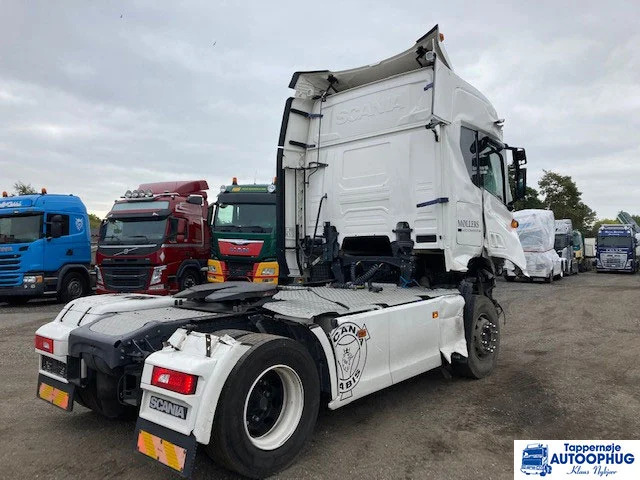 Scania R450 4X2 Retarder Damage - Trekker: afbeelding 4 Scania R450 4X2 Retarder Damage - Trekker: afbeelding 4