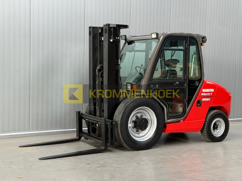 Manitou MSI 35 T - Diesel heftruck: afbeelding 2 Manitou MSI 35 T - Diesel heftruck: afbeelding 2