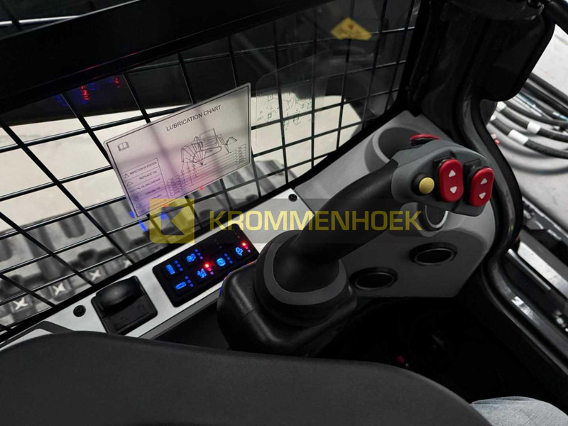 Leasing XCMG XC7-TV12 Bosklepel XCMG XC7-TV12 Bosklepel: afbeelding 16 Leasing XCMG XC7-TV12 Bosklepel XCMG XC7-TV12 Bosklepel: afbeelding 16