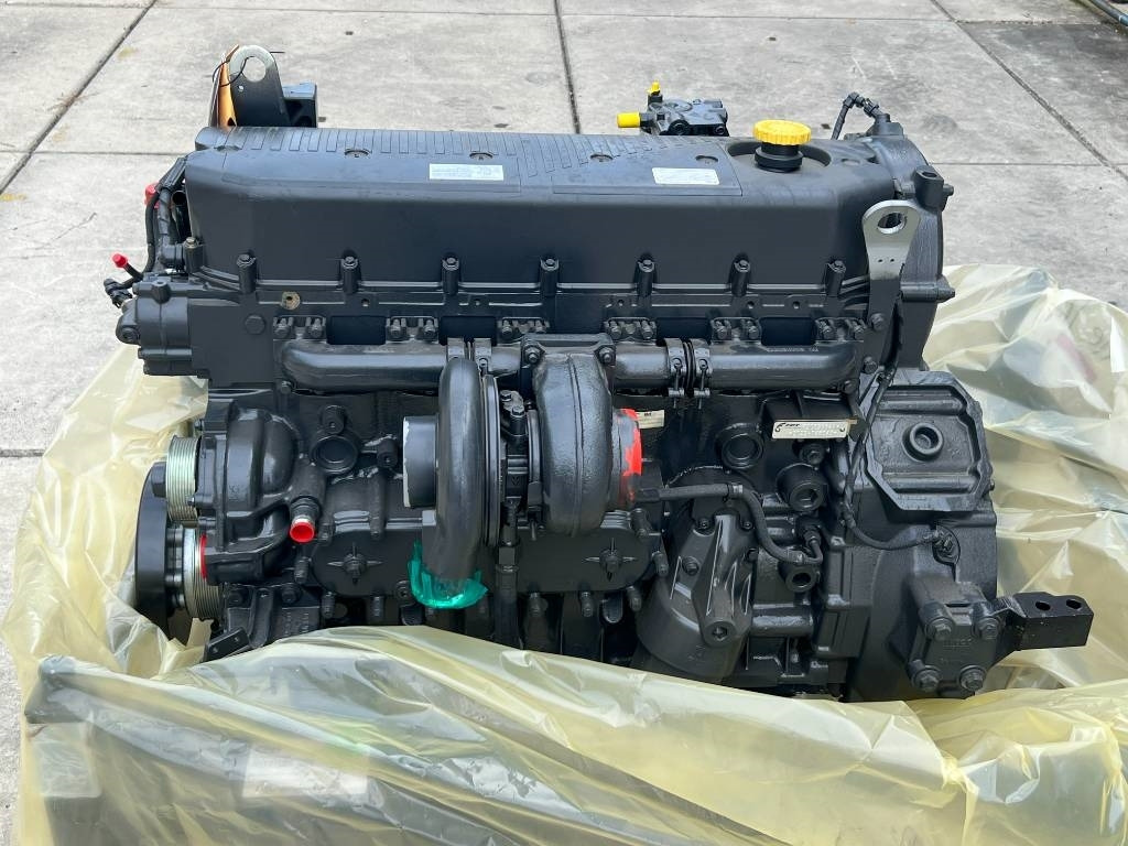 New Holland Engine - FPT Cursor 9 - F2CE9684A - Motor voor Landbouwmachine: afbeelding 4 New Holland Engine - FPT Cursor 9 - F2CE9684A - Motor voor Landbouwmachine: afbeelding 4