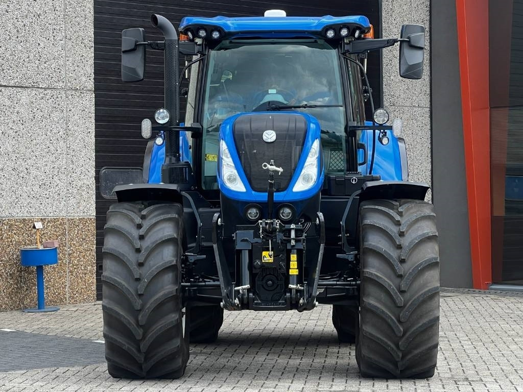 New Holland T7.270 Auto Command - Tractor: afbeelding 4 New Holland T7.270 Auto Command - Tractor: afbeelding 4