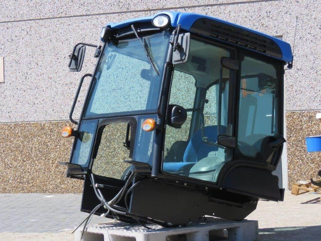 New Holland TK - Cabine voor Landbouwmachine: afbeelding 2 New Holland TK - Cabine voor Landbouwmachine: afbeelding 2