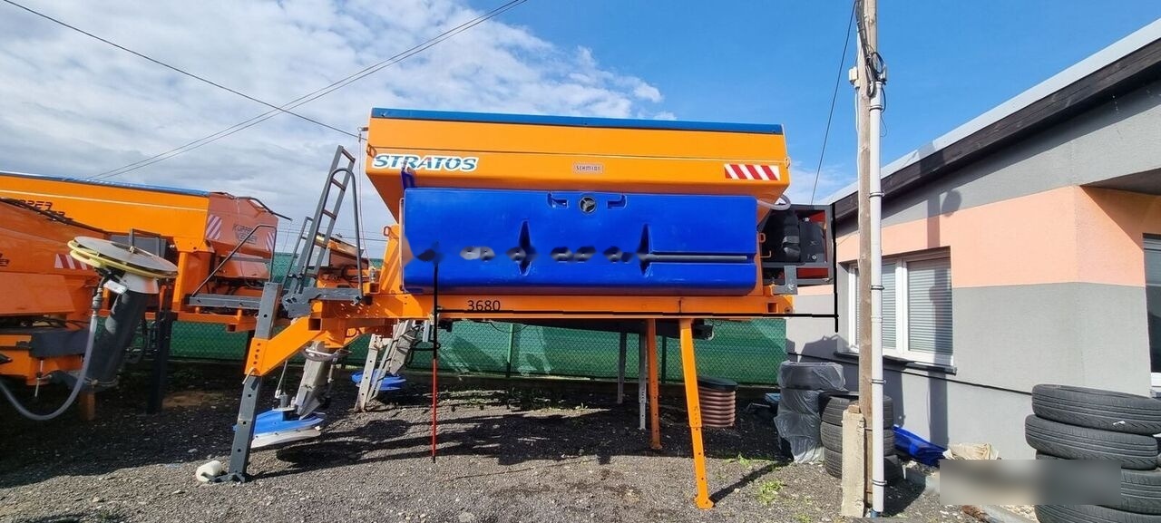 Schmidt odnowiona 2021 - Zout/ Zandstrooier voor Gemeentelijke machine/ Speciaal: afbeelding 3 Schmidt odnowiona 2021 - Zout/ Zandstrooier voor Gemeentelijke machine/ Speciaal: afbeelding 3