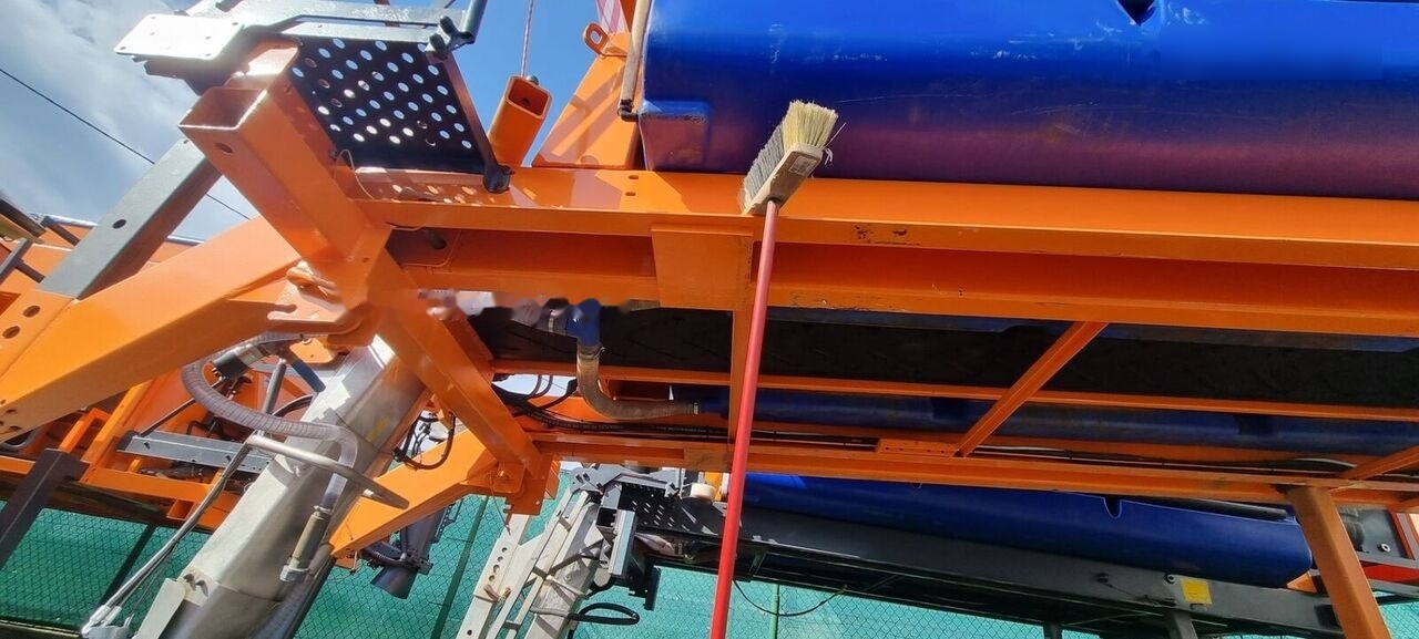 Schmidt odnowiona 2021 - Zout/ Zandstrooier voor Gemeentelijke machine/ Speciaal: afbeelding 5 Schmidt odnowiona 2021 - Zout/ Zandstrooier voor Gemeentelijke machine/ Speciaal: afbeelding 5