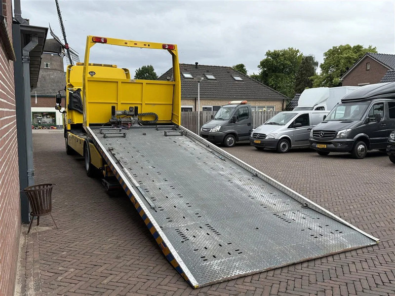 DAF CF 65.300 Towtruck Depannage Lier Brille Sleeper 640x242x104 cm - Bergingsvoertuig: afbeelding 3 DAF CF 65.300 Towtruck Depannage Lier Brille Sleeper 640x242x104 cm - Bergingsvoertuig: afbeelding 3