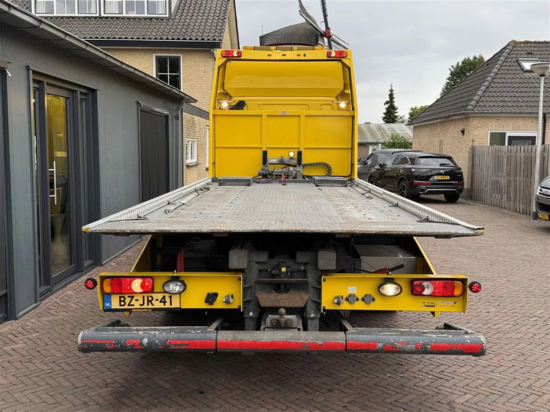 DAF CF 65.300 Towtruck Depannage Lier Brille Sleeper 640x242x104 cm - Bergingsvoertuig: afbeelding 5 DAF CF 65.300 Towtruck Depannage Lier Brille Sleeper 640x242x104 cm - Bergingsvoertuig: afbeelding 5