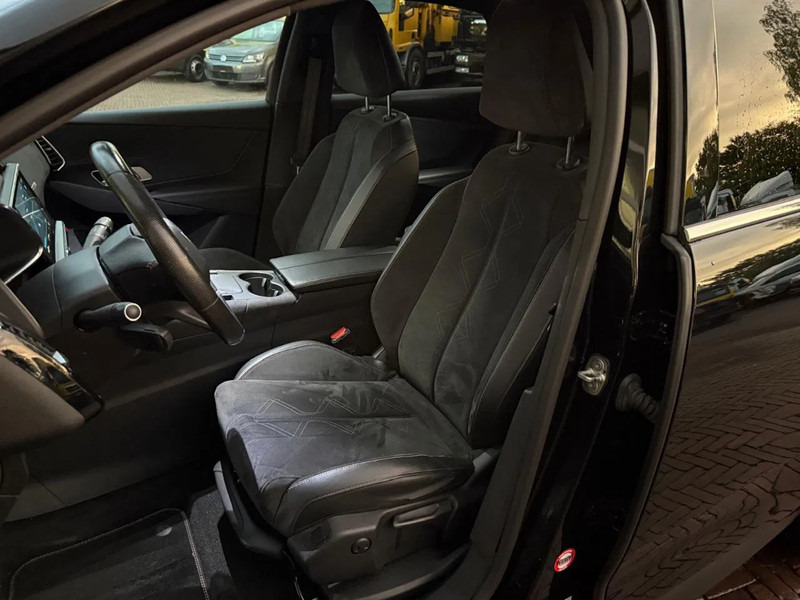 DS Ds 7 Crossback DS Performance Line NL Auto 360 Cam Xenon Led Groot Navi Leder/ Alcantara Cruise Lmv Veel Opties! - SUV: afbeelding 5 DS Ds 7 Crossback DS Performance Line NL Auto 360 Cam Xenon Led Groot Navi Leder/ Alcantara Cruise Lmv Veel Opties! - SUV: afbeelding 5